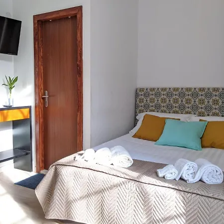 Daire Memory-stone House